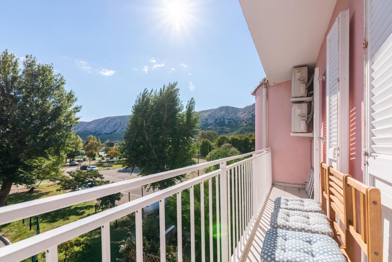 Beautiful Apartment Lovorka 6 , Baska, Krk Екстериор снимка