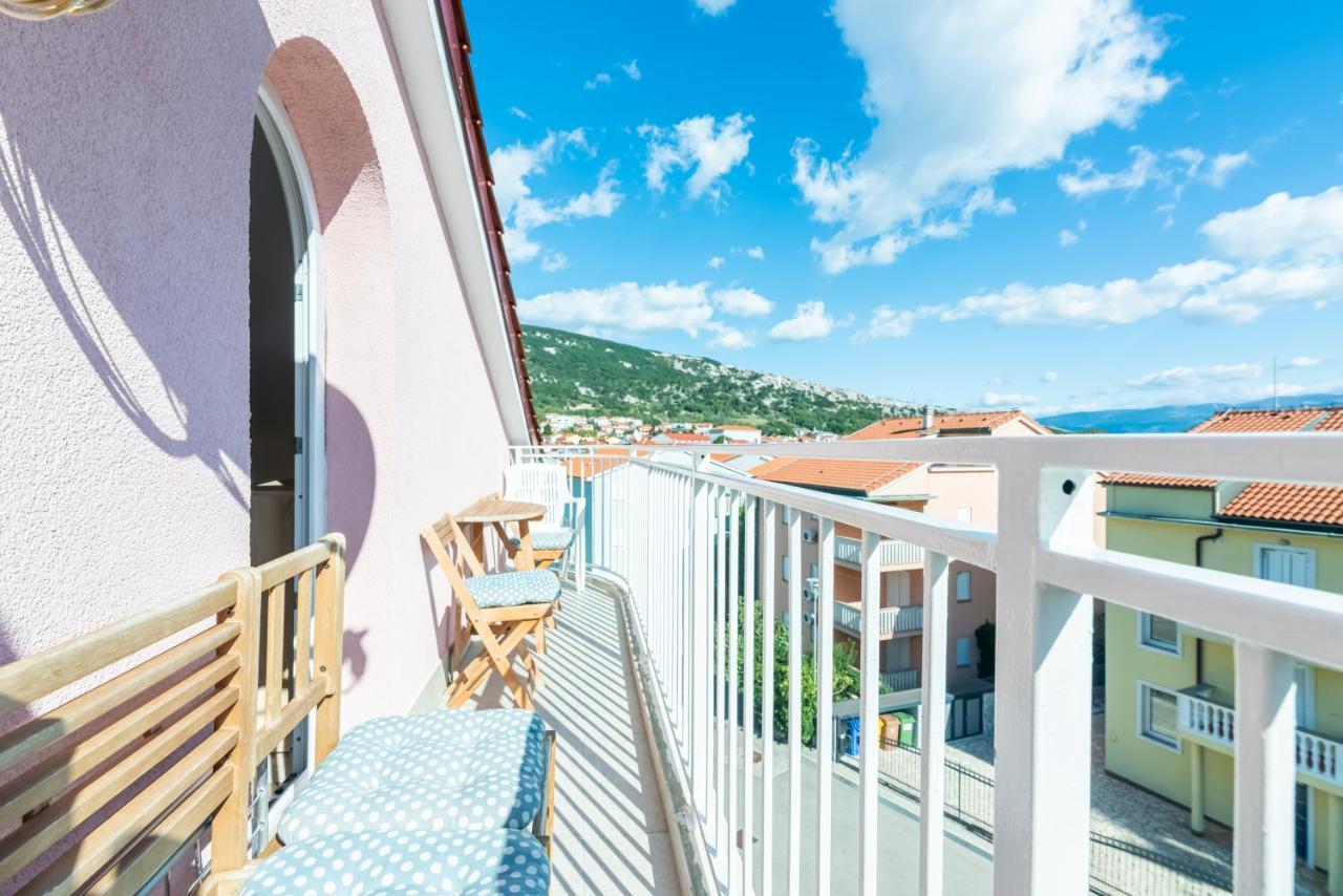 Beautiful Apartment Lovorka 6 , Baska, Krk Екстериор снимка