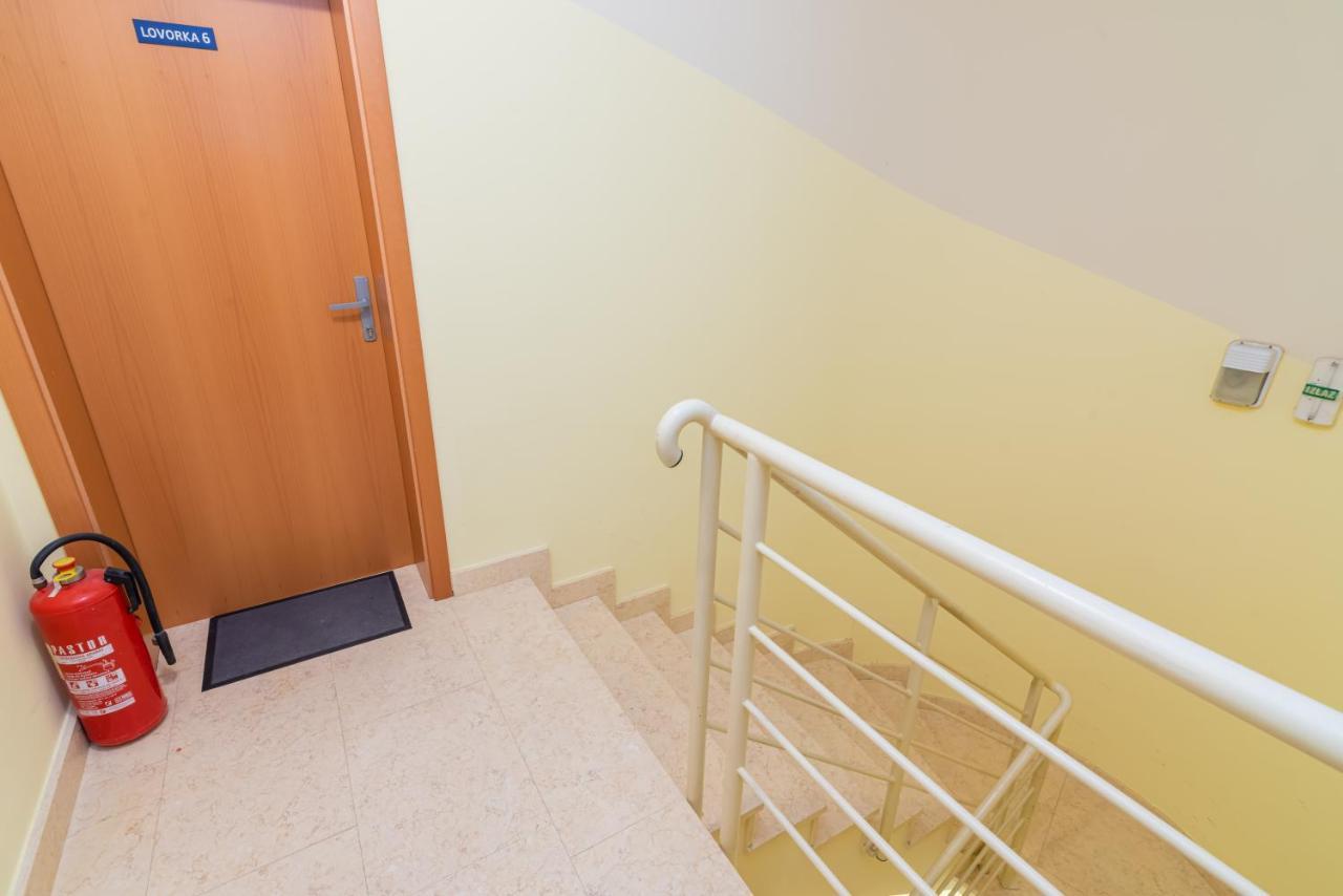 Beautiful Apartment Lovorka 6 , Baska, Krk Екстериор снимка